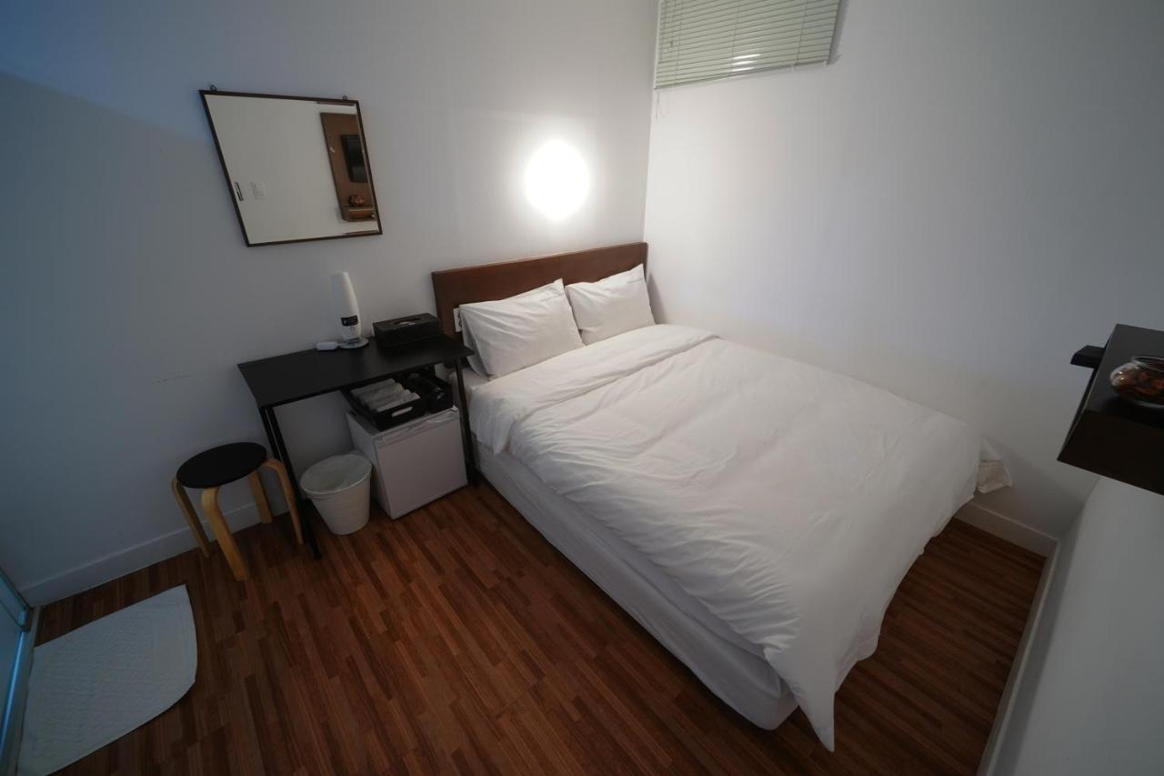 Ekonomy Haeundae Hostel Busan Exterior photo